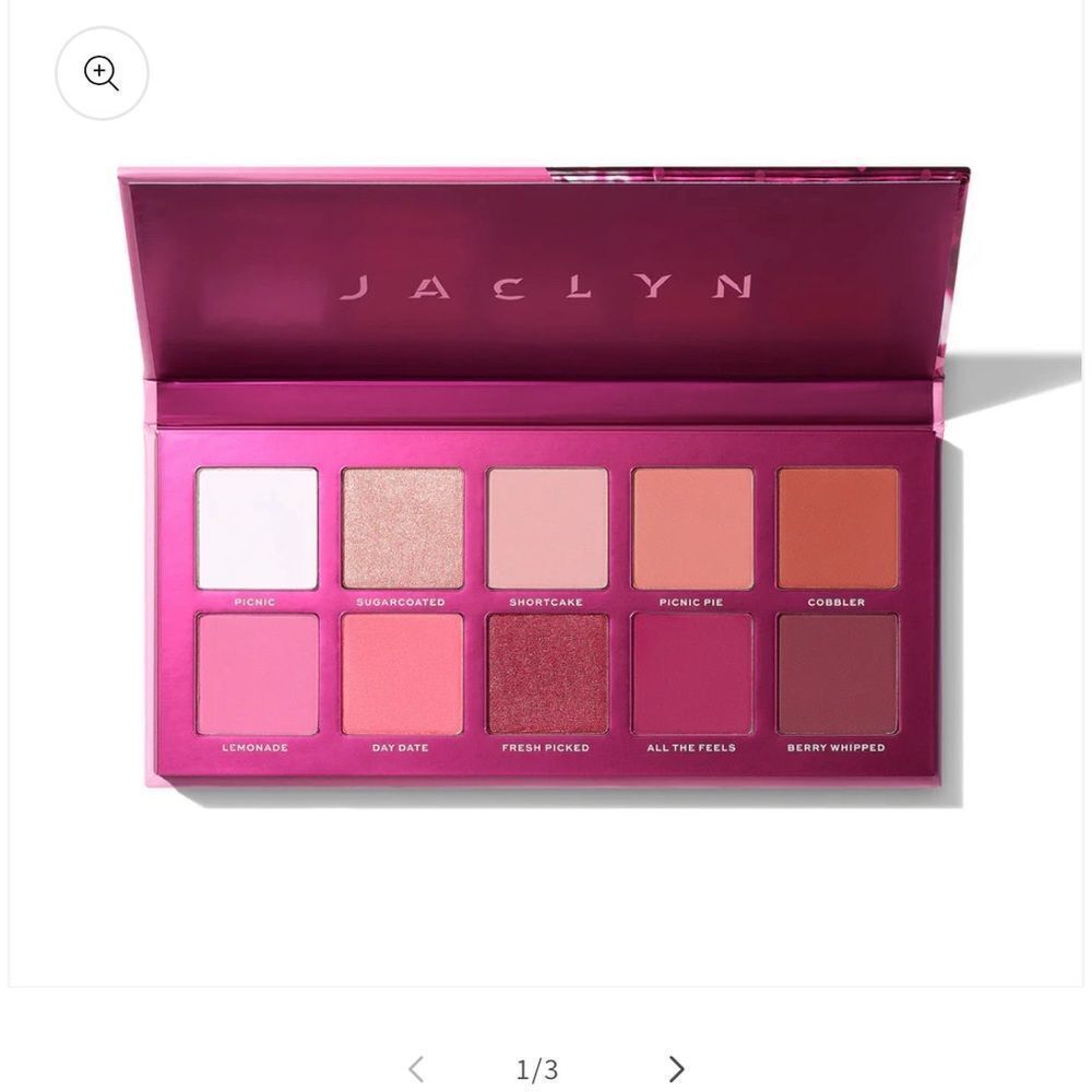 NIB 45.00 STRAWBERRY FEELS PALETTE